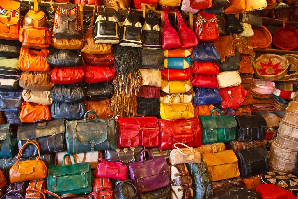 Building a Capsule Handbag Collection: How Many Bags Do You Actually Need?