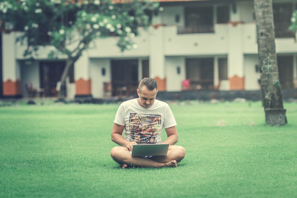 How to Actually Read a Product Review Before Trusting It