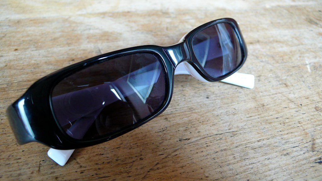 What to Actually Check Before Buying Sunglasses Online