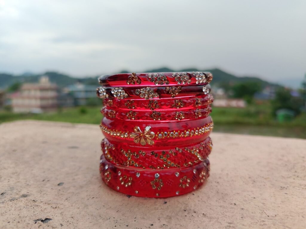 How to Layer Bracelets Without Them Tangling or Clashing