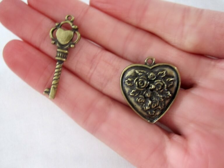 The Charm Bracelet Is Back — What's Different About How It's Worn Now