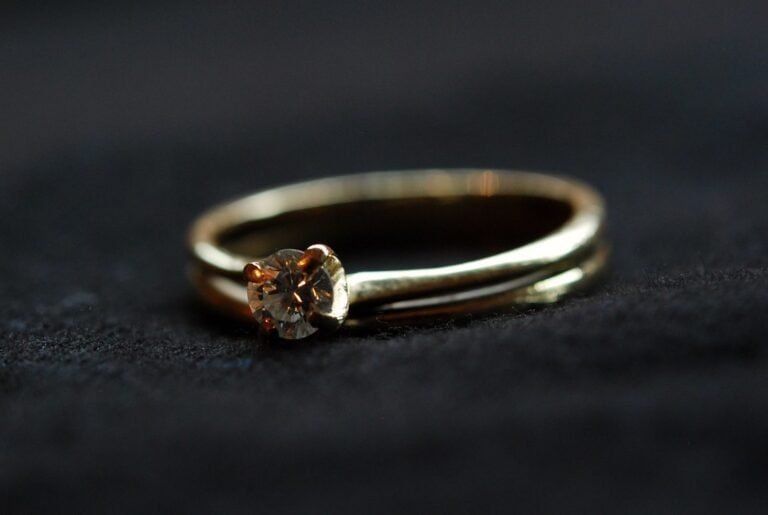 Sizing Jewelry by Photo Alone: A Realistic Method