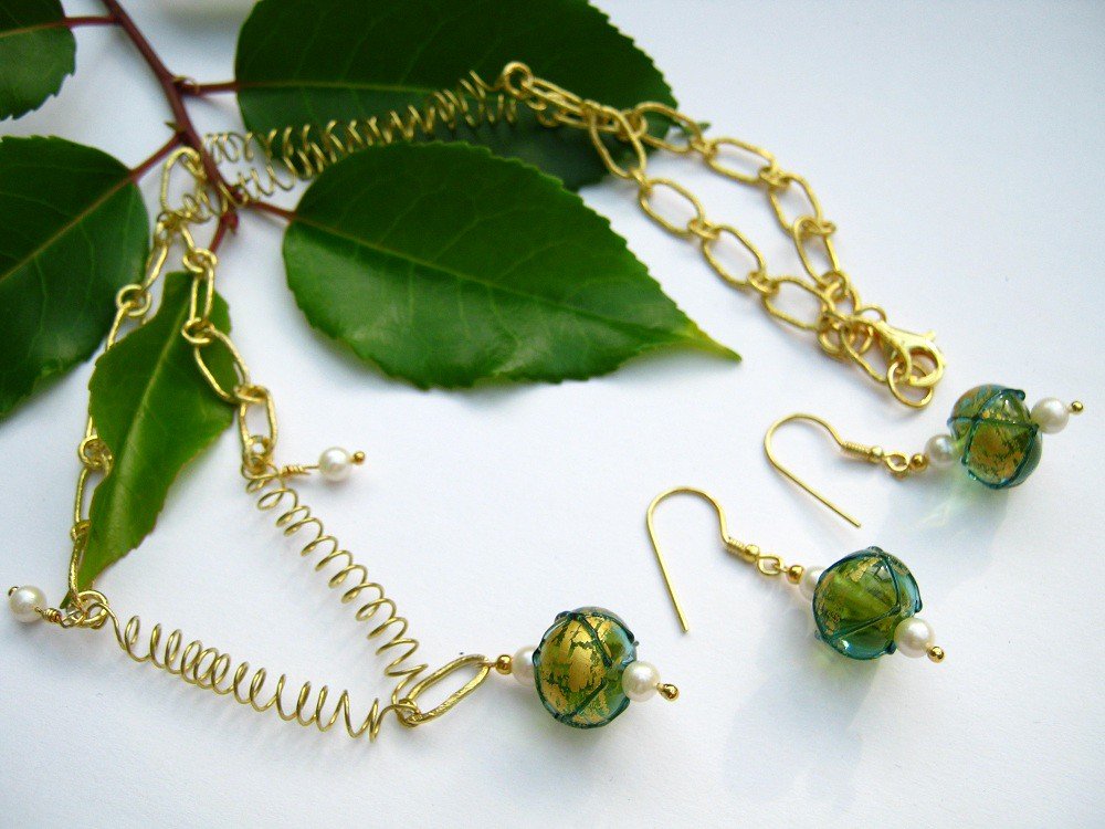 When Matching Jewelry Sets Are Actually Worth Buying