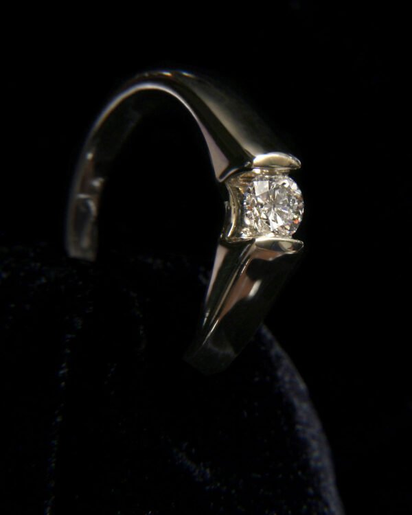 Fine Gold Signet Ring, Unengraved